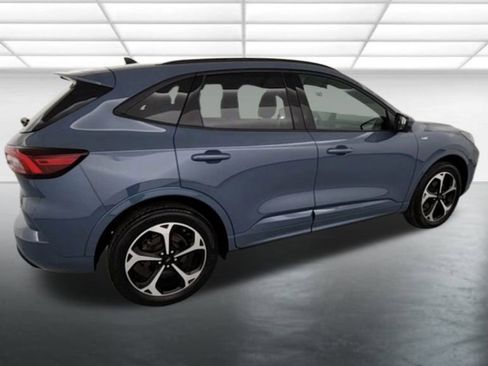 Certified 2023 Ford Escape ST-Line Select w/ Tech Pack #2 image 9