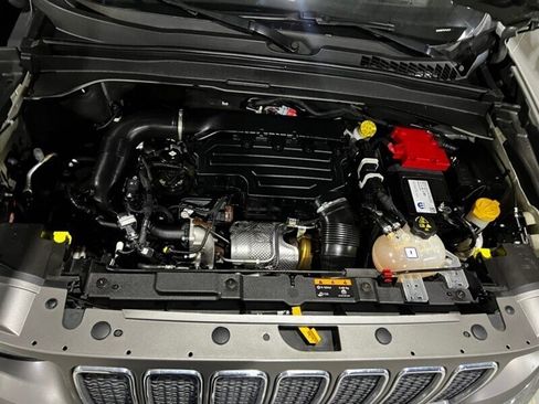 Used 2020 Jeep Renegade Limited AWD/4WD image 41