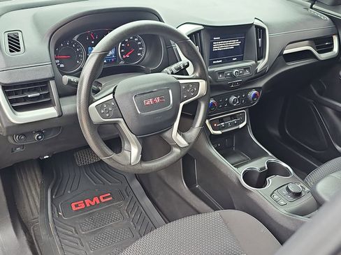 Used 2022 GMC Terrain SLE w/ Driver Convenience Package image 19