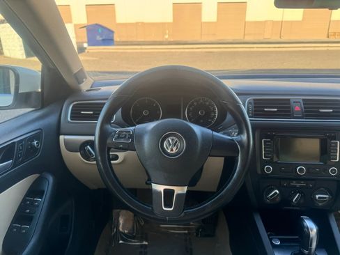 Used 2013 Volkswagen Jetta TDI FWD image 18