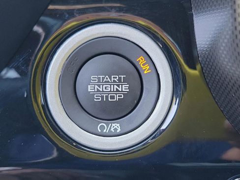 Used 2025 RAM 1500 Limited AWD/4WD image 38