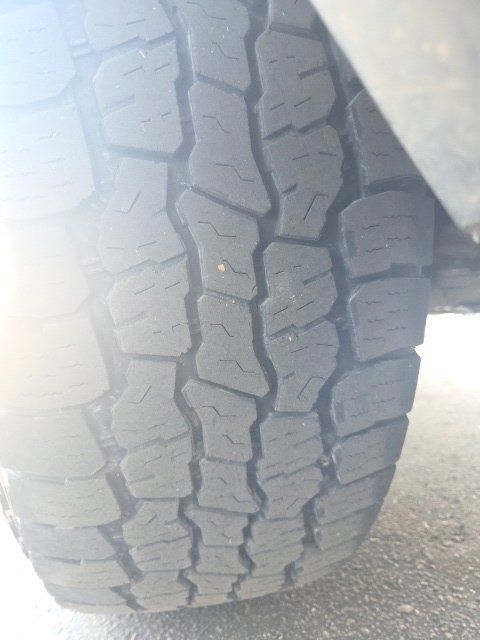 Used 2018 RAM 1500 Laramie w/ Convenience Group AWD/4WD image 9