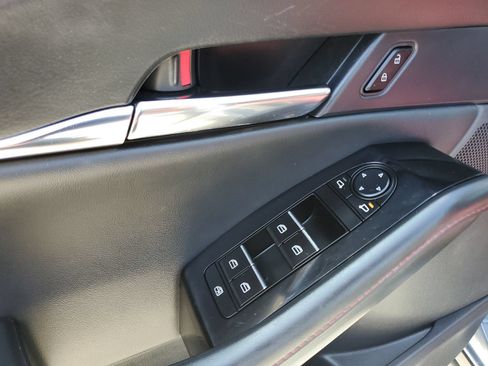 Certified 2025 MAZDA CX-30 AWD 2.5 S w/ Preferred Package image 15