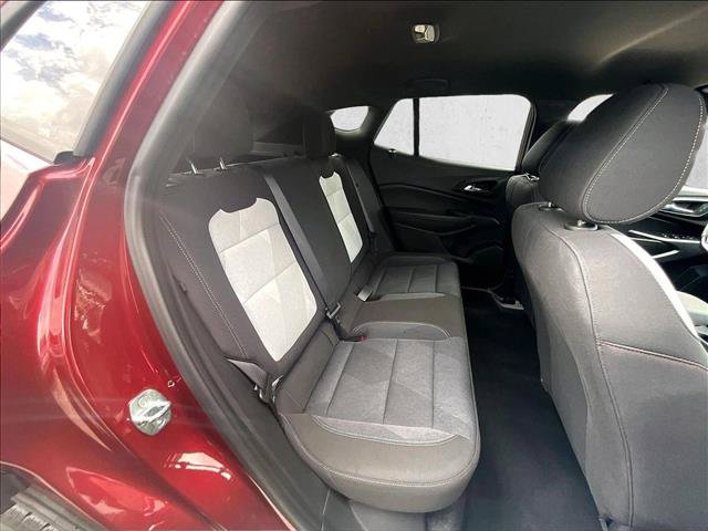 Certified 2024 Chevrolet Trax RS FWD image 28