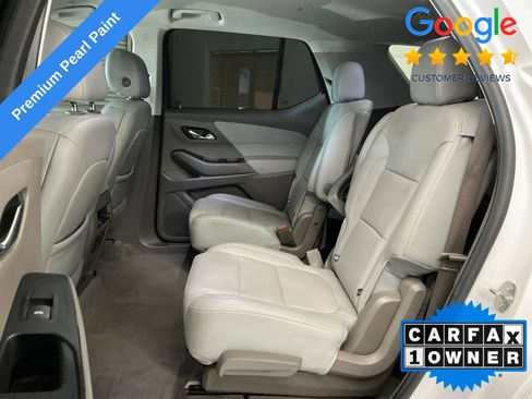 Used 2021 Chevrolet Traverse Premier FWD image 17