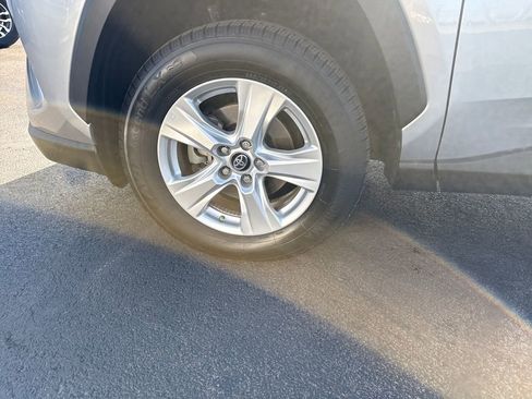 Used 2020 Toyota RAV4 XLE w/ Convenience Package image 31