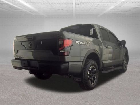 Used 2021 Nissan Titan PRO-4X w/ Pro-4x Convenience Package AWD/4WD image 4