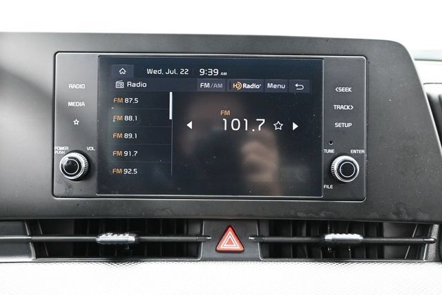 Used 2025 Kia Sportage LX AWD/4WD image 32