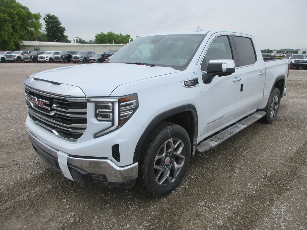 New 2026 GMC Sierra 1500 SLT w/ SLT Premium Package AWD/4WD image 11