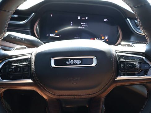 Used 2022 Jeep Grand Cherokee Summit w/ MOPAR Finishing Package AWD/4WD image 21