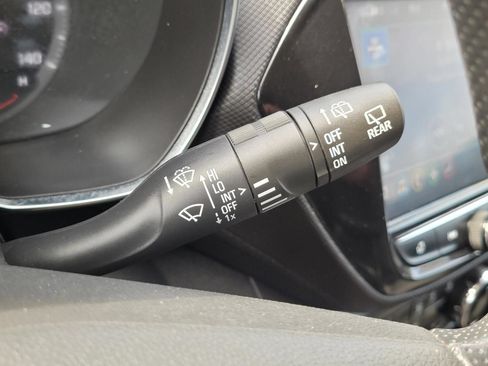 Used 2023 Chevrolet TrailBlazer LT w/ Convenience Package FWD image 34