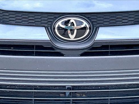 Used 2024 Toyota Corolla LE FWD image 12