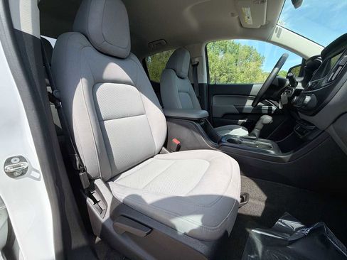 Used 2017 GMC Canyon 2WD Crew Cab w/ Convenience Package image 18