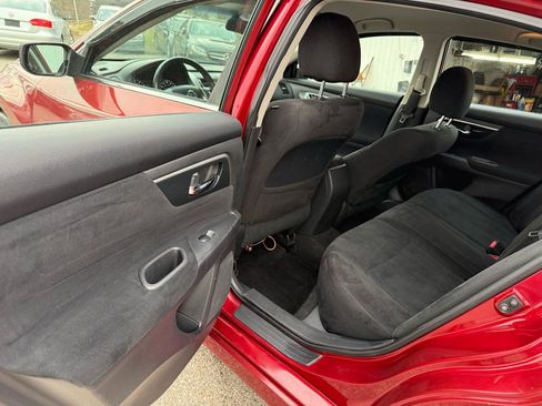 Used 2014 Nissan Altima 2.5 SV image 12