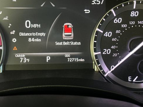 Used 2022 Toyota Highlander XLE image 28