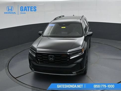 Certified 2025 Honda Pilot TrailSport image 51