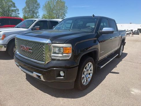 Used 2014 GMC Sierra 1500 Denali w/ Suspension Package, Off-Road AWD/4WD image 3