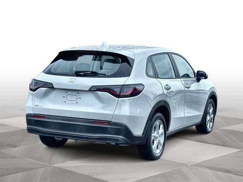 Used 2024 Honda HR-V LX image 8