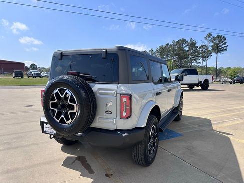 New 2026 Ford Bronco Outer Banks image 4