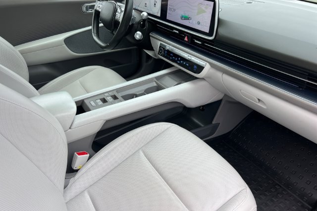 Used 2023 Hyundai Ioniq 6 SEL RWD image 19