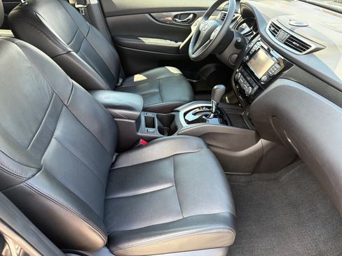 Used 2016 Nissan Rogue SL w/ SL Premium Package FWD image 13