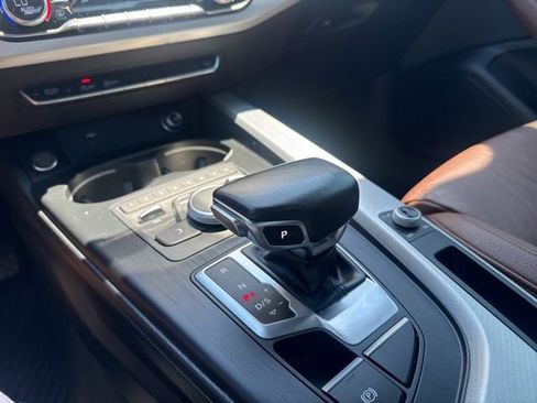 Used 2019 Audi A4 2.0T Premium w/ Convenience Package FWD image 26
