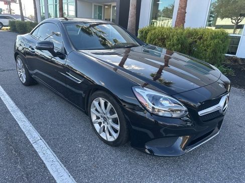 Used 2018 Mercedes-Benz SLC 300 image 1