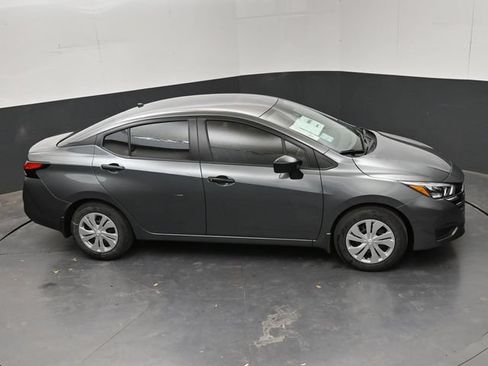 New 2025 Nissan Versa S w/ Trunk Package FWD image 17