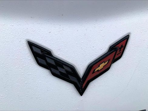 Used 2016 Chevrolet Corvette 2LT w/ 2LT Preferred Equipment Group image 29