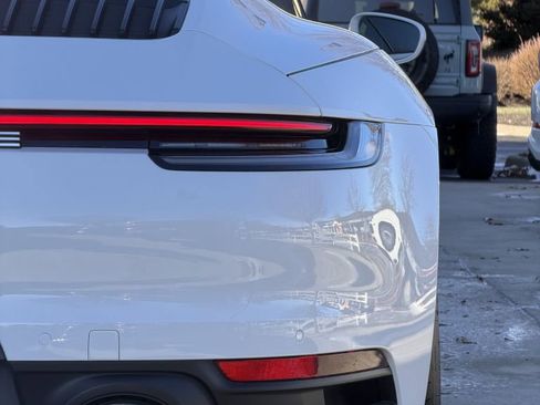 Used 2021 Porsche 911 Carrera image 15