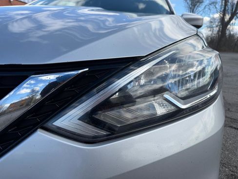 Used 2018 Nissan Sentra S image 10