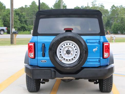Used 2022 Ford Bronco 4-Door AWD/4WD image 4