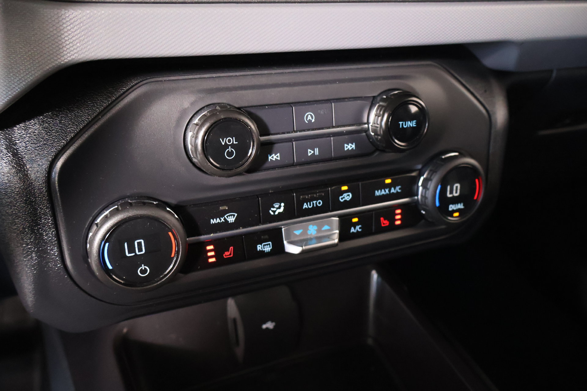 Used 2024 Ford Bronco Big Bend AWD/4WD image 8