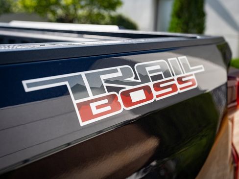 Used 2024 Chevrolet Silverado 1500 LT Trail Boss w/ Convenience Package II image 17