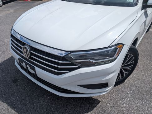 Used 2021 Volkswagen Jetta SE w/ SE Cold Weather Package FWD image 13
