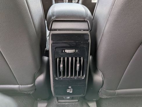 New 2026 Jeep Compass Latitude image 13