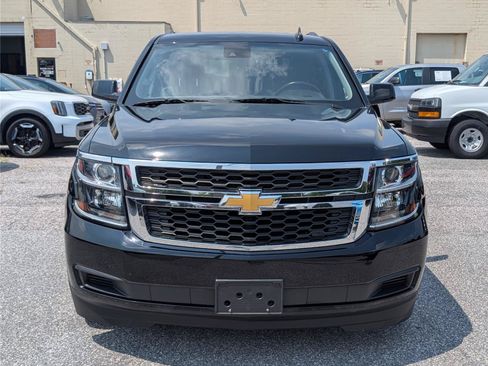 Used 2018 Chevrolet Suburban LT AWD/4WD image 8