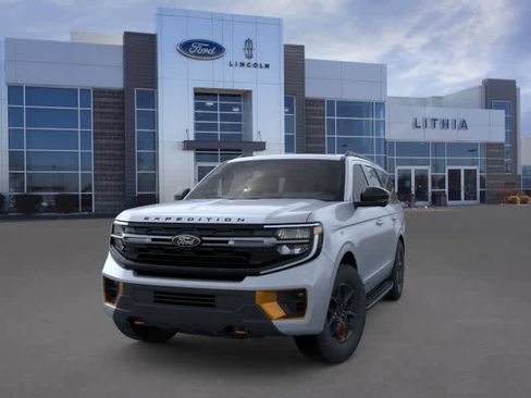 New 2026 Ford Expedition Tremor image 2
