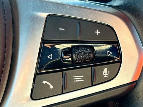 Used 2024 BMW Z4 M40i w/ Premium Package image 31