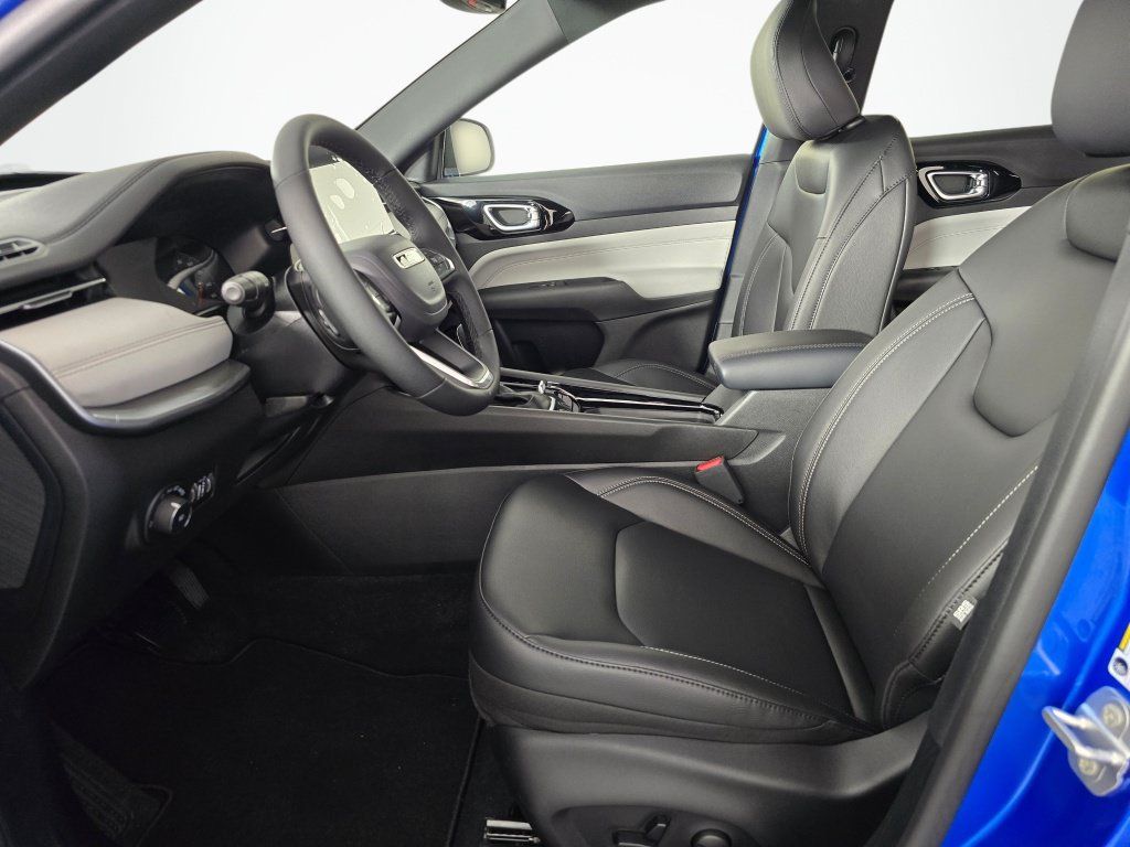 New 2026 Jeep Compass Limited AWD/4WD image 18