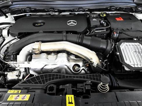 Certified 2026 Mercedes-Benz GLA 250 4MATIC image 11