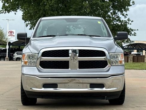 Used 2021 RAM 1500 Classic SLT RWD image 2