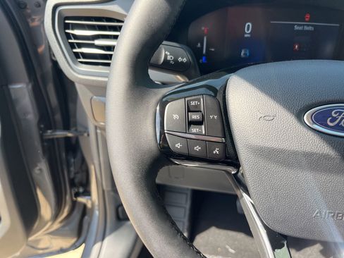 New 2025 Ford Escape Active w/ Cold Weather Package image 5