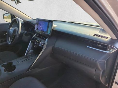 Certified 2023 Toyota Venza LE AWD/4WD image 27