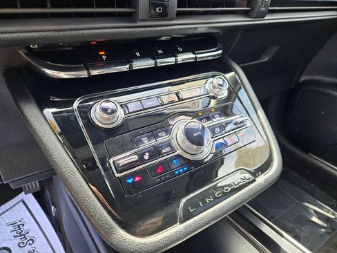 Used 2021 Lincoln Corsair Reserve w/ Equipment Group 201A FWD image 24