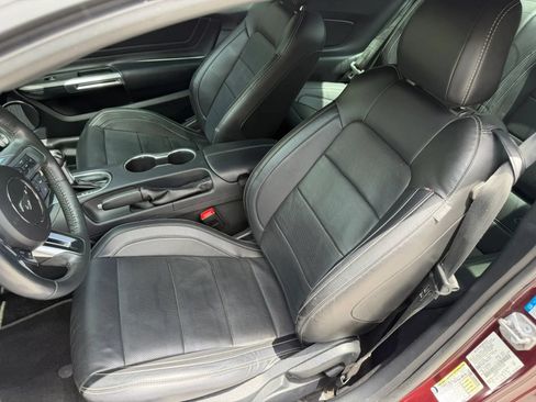 Used 2018 Ford Mustang GT Premium w/ GT Performance Package RWD image 18