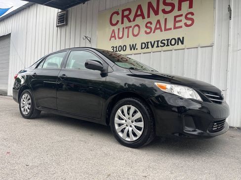 Used 2013 Toyota Corolla LE FWD image 2