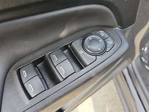 Used 2022 Chevrolet Equinox LT image 29