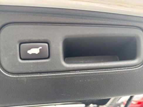 Used 2023 Honda Passport EX-L image 11