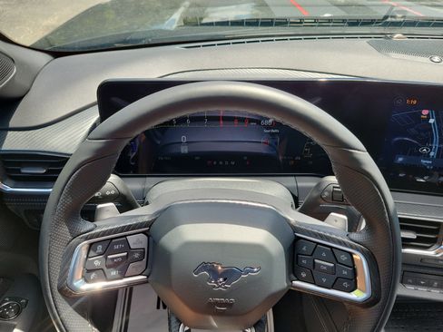 Used 2024 Ford Mustang GT Premium image 16